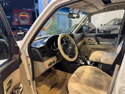 ميتسوبيشي باجيرو